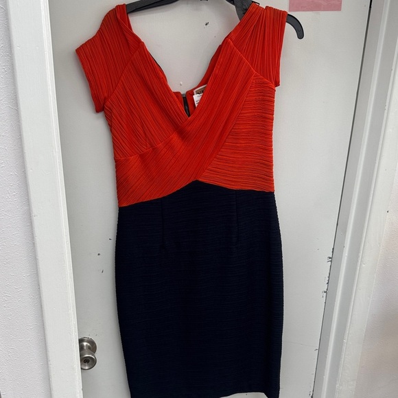 Nue by Shani Vibrant Red and Black Mini Dress Size 12 - Picture 1 of 1